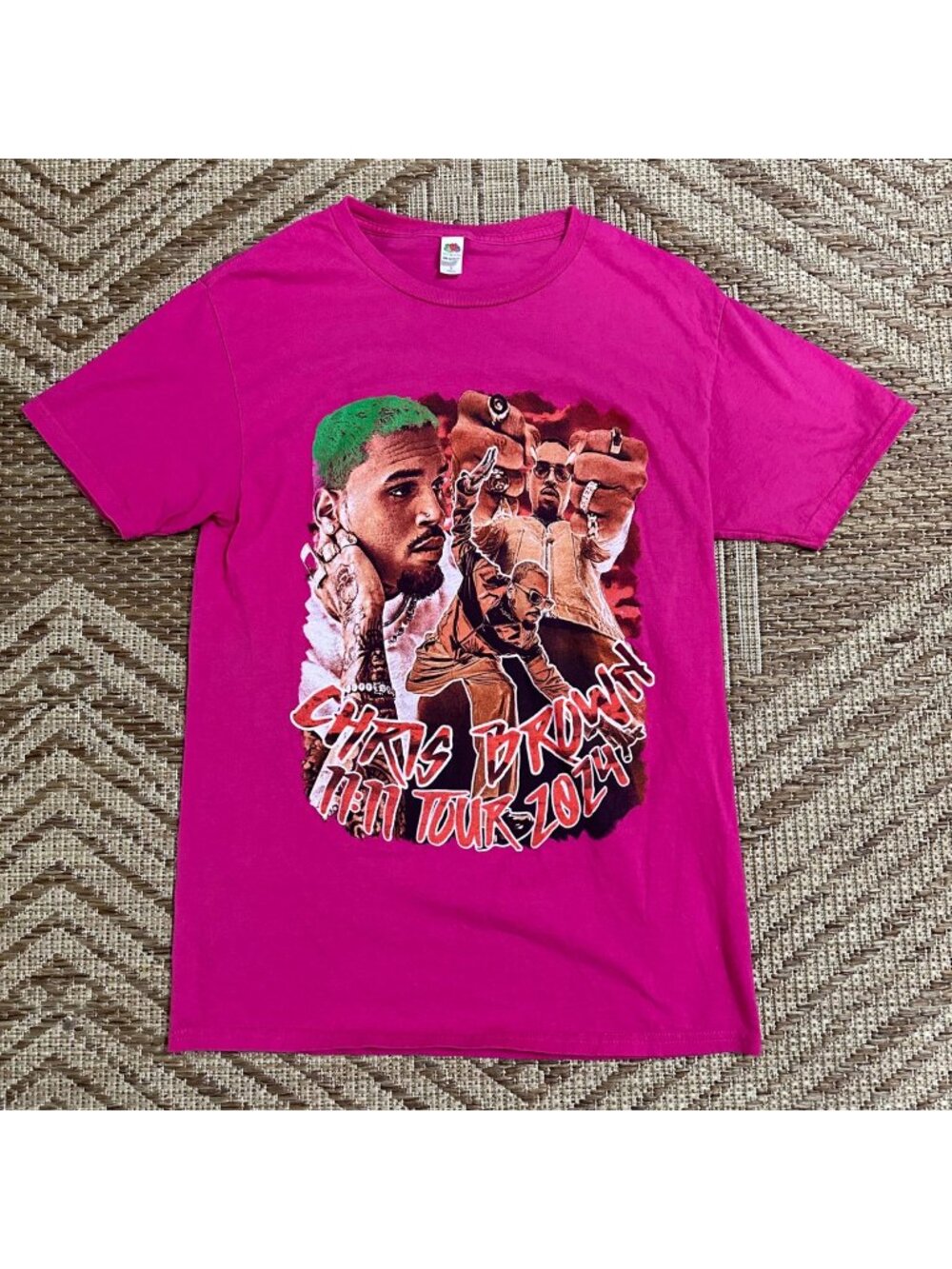 Chris Brown 11:11 Tour 2024 Pink Graphic T-Shirt Fruit Of The Loom S